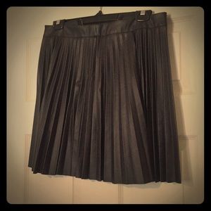 Black pleated faux leather skirt